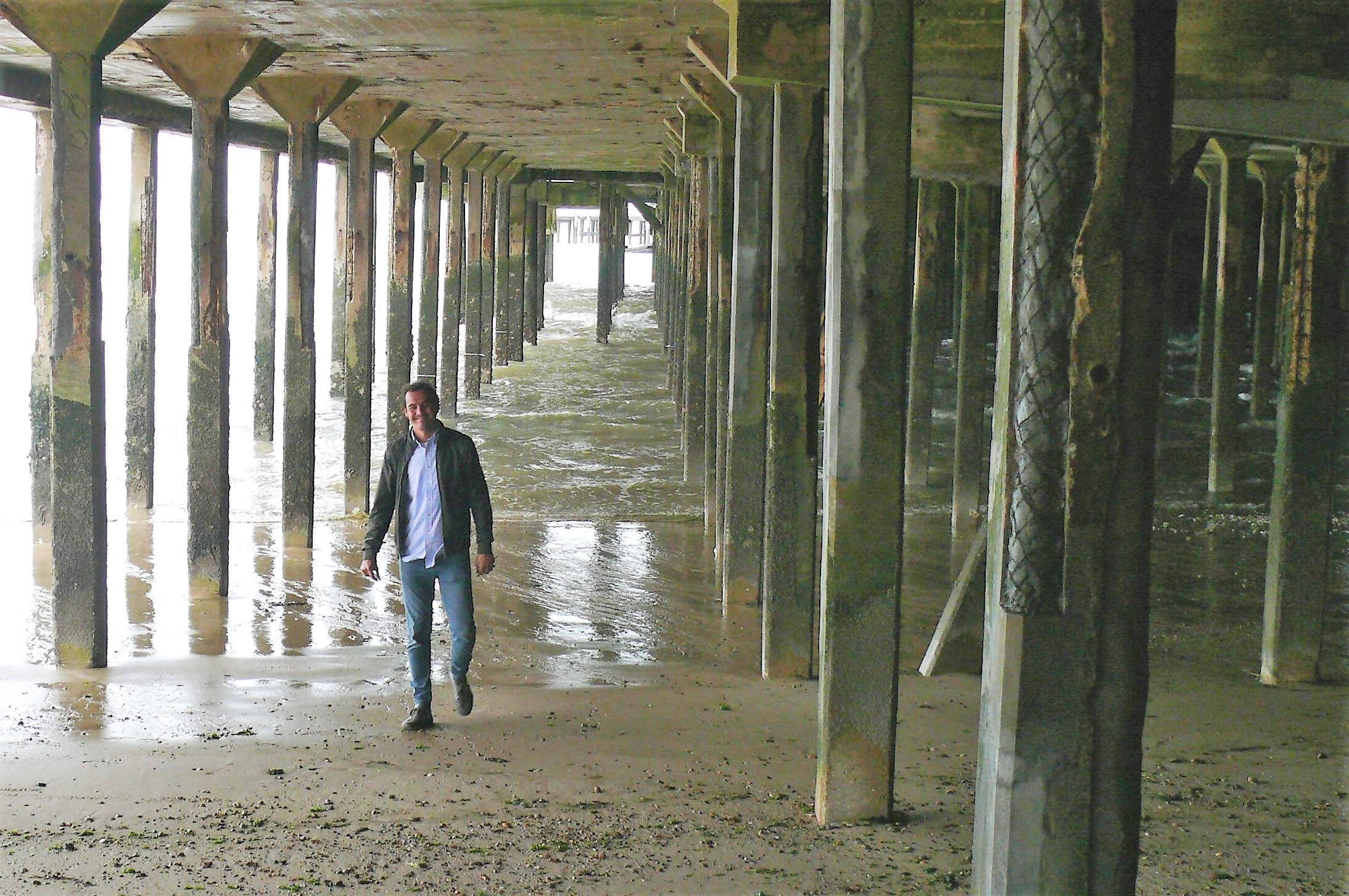 Work Progresses On £300,000 Scheme Under Pier - Clacton Pier